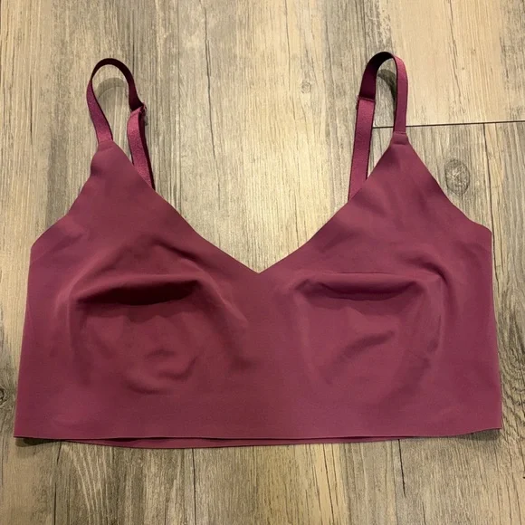 True & Co Women's True Body Triangle Convertible Strap Bra - Picture 1 of 5